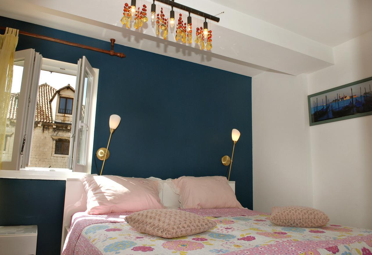 Apartment Piazzeta De Luxe Split Bagian luar foto