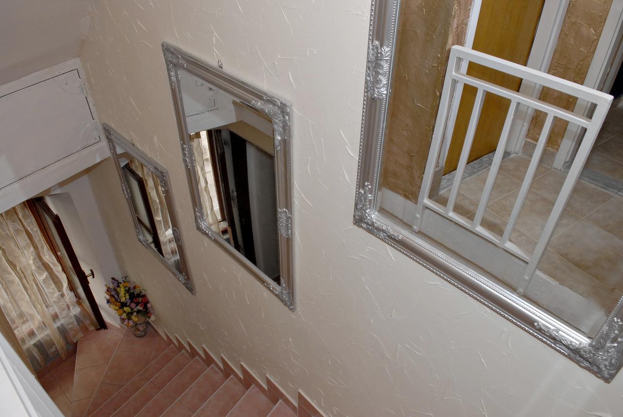 Apartment Piazzeta De Luxe Split Bagian luar foto