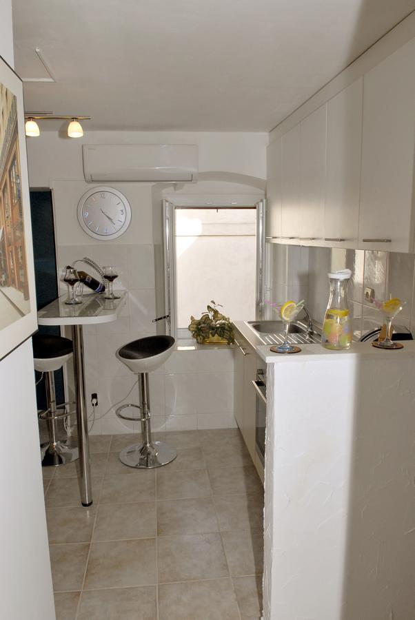 Apartment Piazzeta De Luxe Split Bagian luar foto